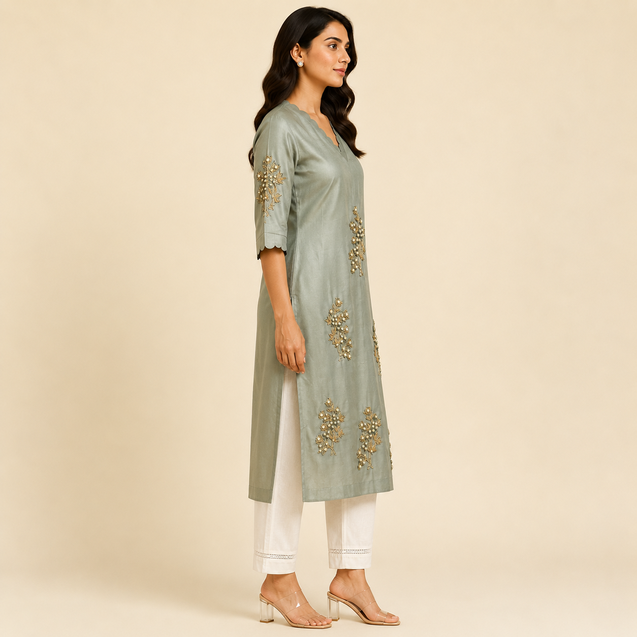 Meher Scalloped Embroidered Kurti Set